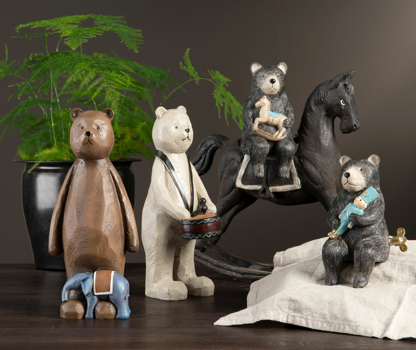 Karhut ja lelut, setti