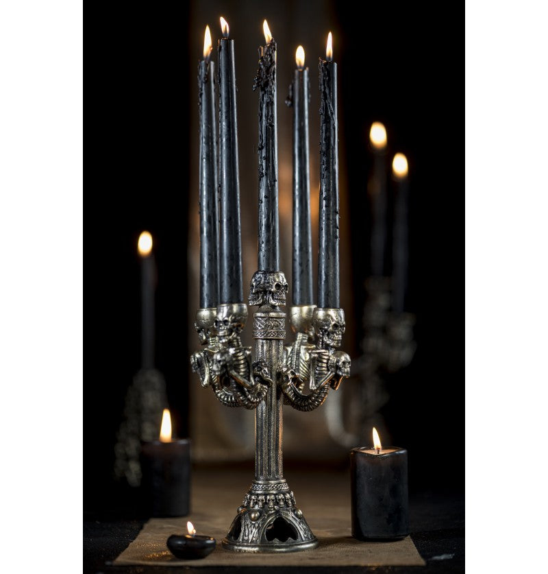 Pääkallo kynttelikkö