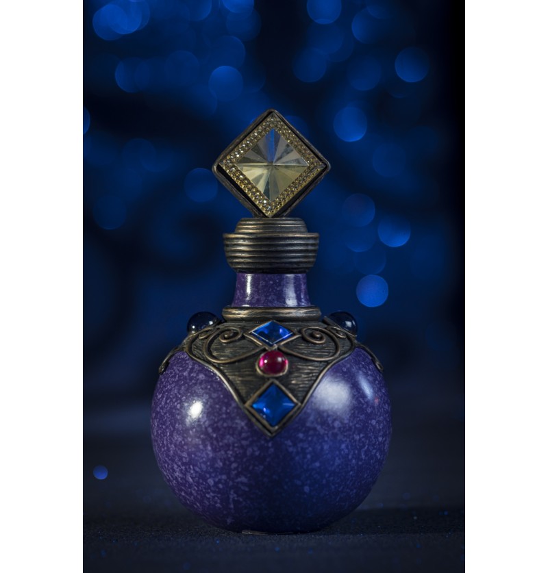 Violetti taikajuoma -pullo