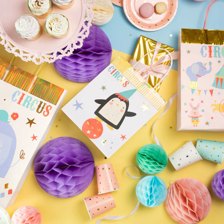 Sirkus eläimet, suuri lahjakassi