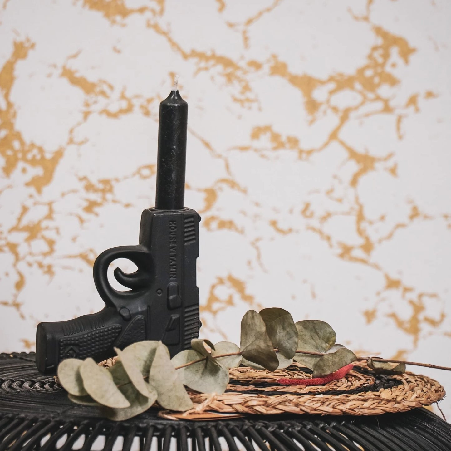 Kynttilänjalka  - Pyssy