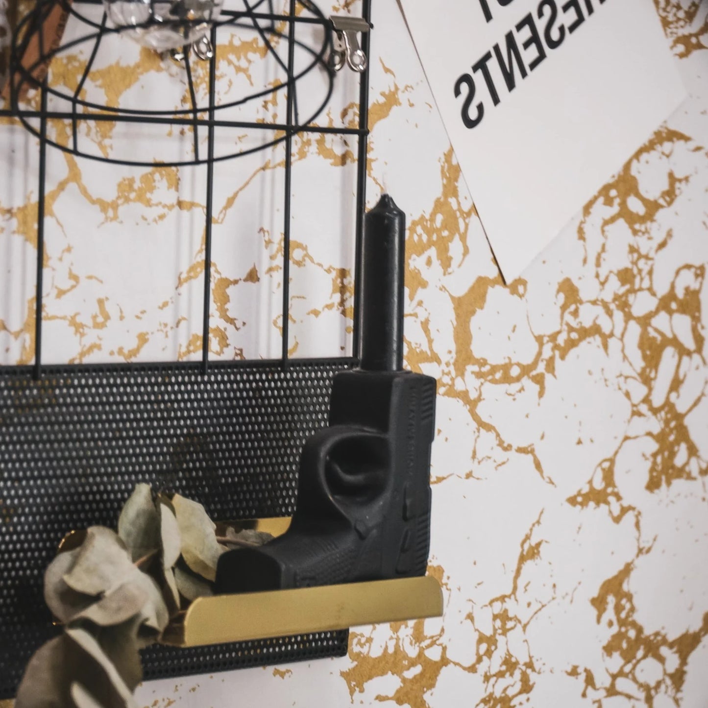 Kynttilänjalka  - Pyssy